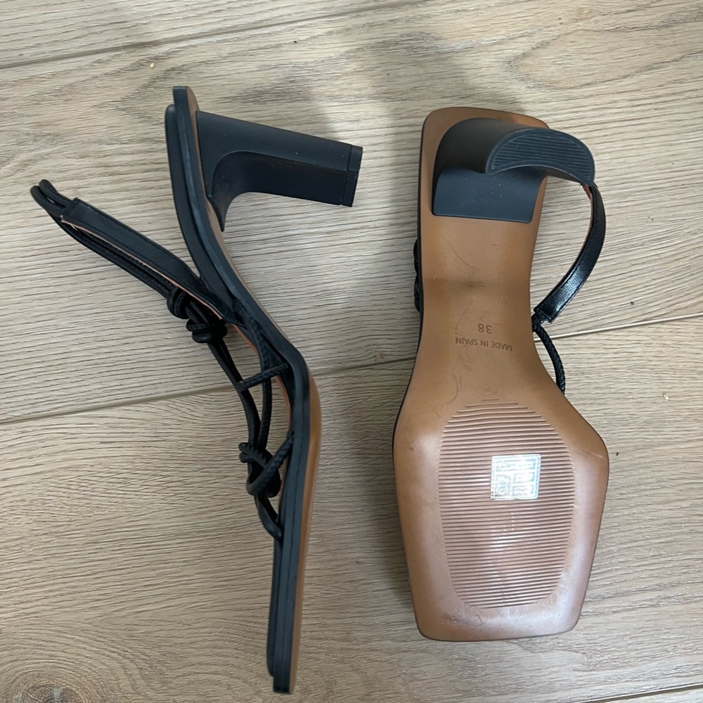 L’Intervalle Black Strappy Heel - Picture 3 of 3